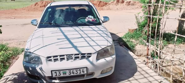 هيونداي اكسنت 2001 - صورة 4
