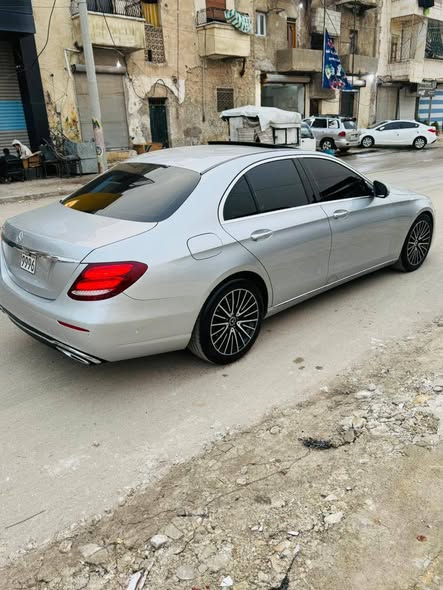 مارسيدس E220 2017 - صورة 3