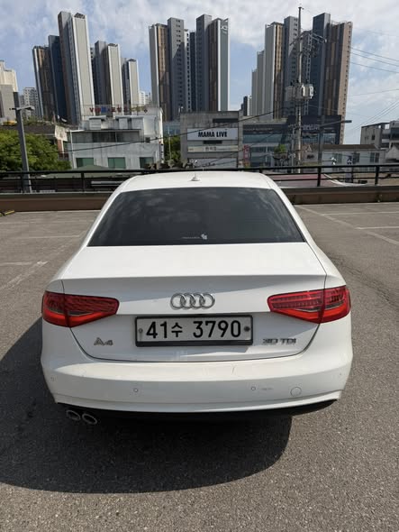 أودي A4 2015 - صورة 2