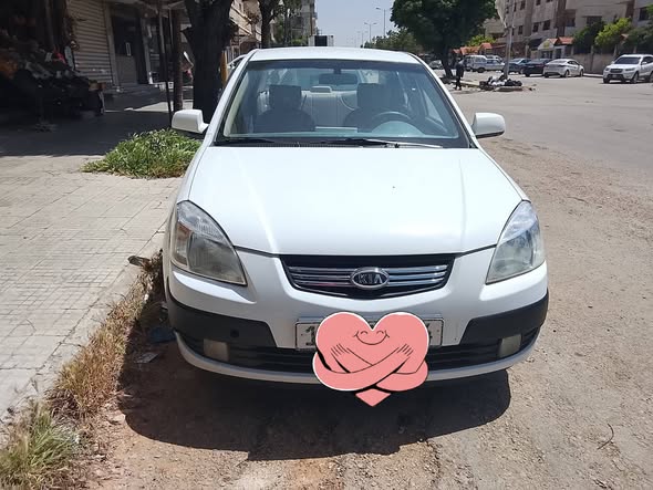 كيا ريو 2009 - صورة 1