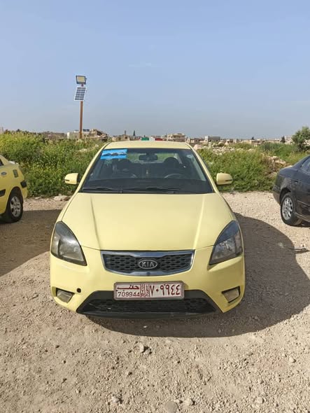 كيا ريو 2011 - صورة 2