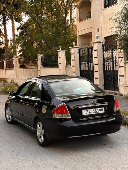كيا سيراتو 2008 - صورة 4