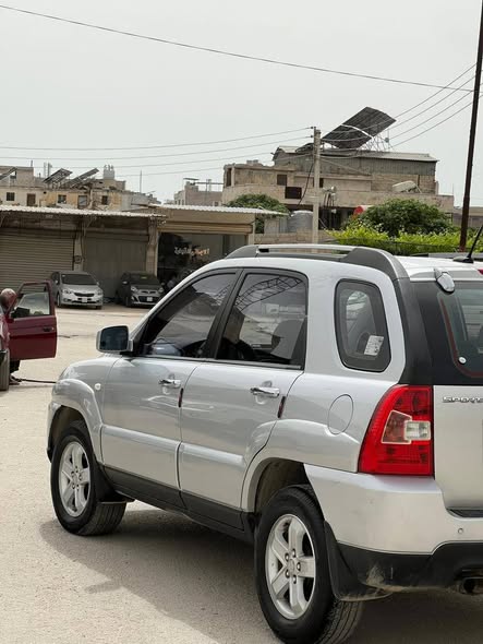 كيا سبورتاج 2008 - صورة 5