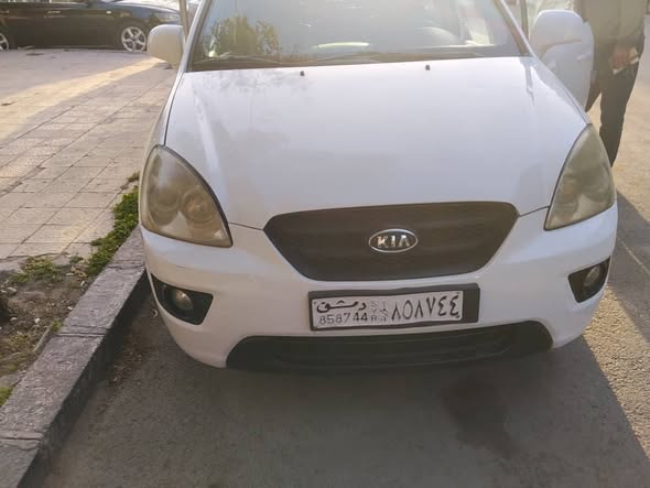 كيا كارينز 2007 - صورة 5