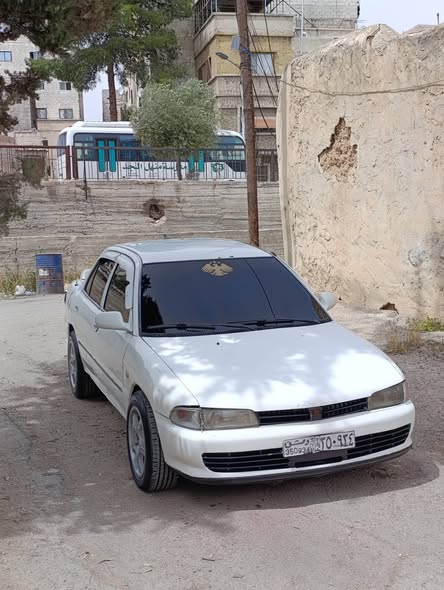 ميتسوبيشي لانسر 1993 - صورة 3