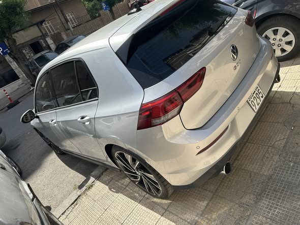 فولكس فاجن جولف GTI 2022 - صورة 4