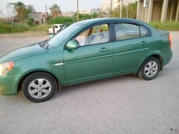 هيونداي فيرنا 2007 - صورة 2