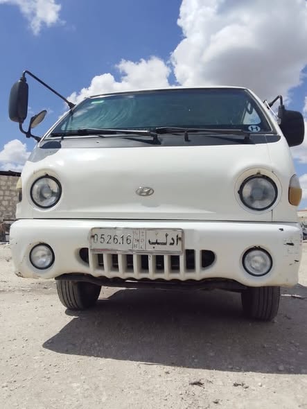 هيونداي H100 1998 - صورة 1