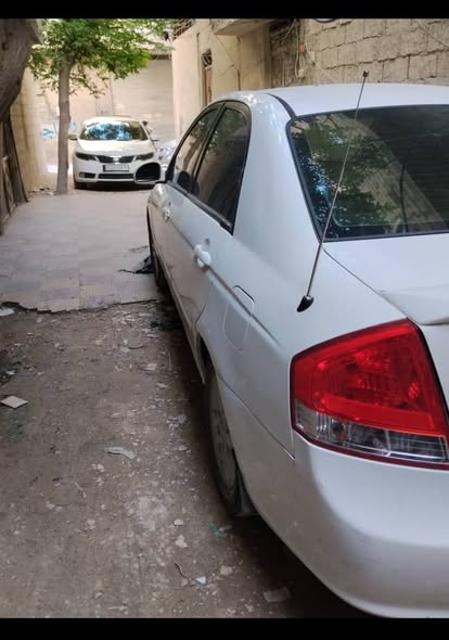 كيا سيراتو 2009 - صورة 3