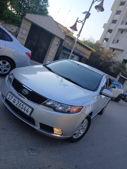 كيا فورتي 2010 - صورة 1