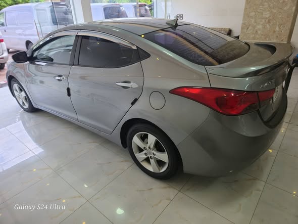 هيونداي افانتي 2014 - صورة 1