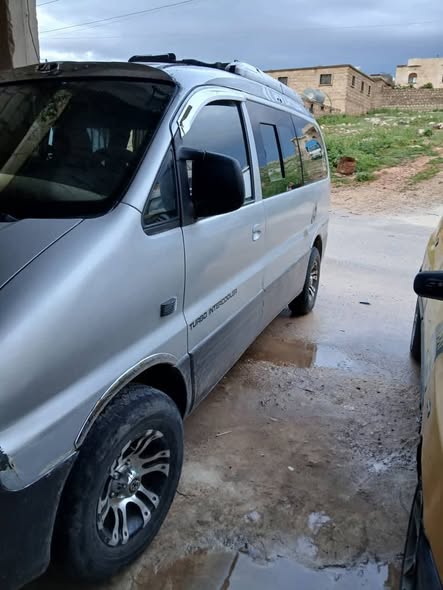 هيونداي H-1 1999 - صورة 5