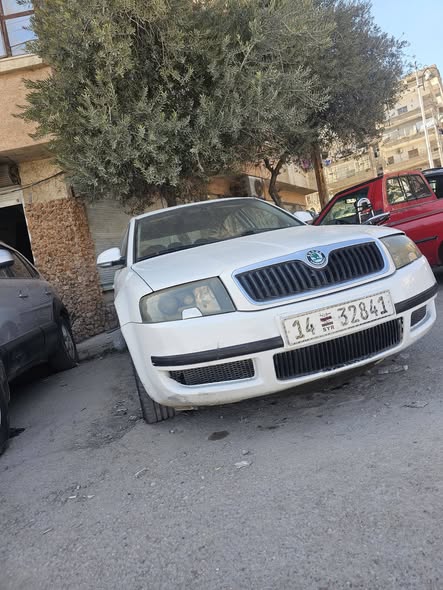 سكودا سوبرب 2007 - صورة 4
