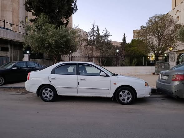 كيا شوما 2003 - صورة 4