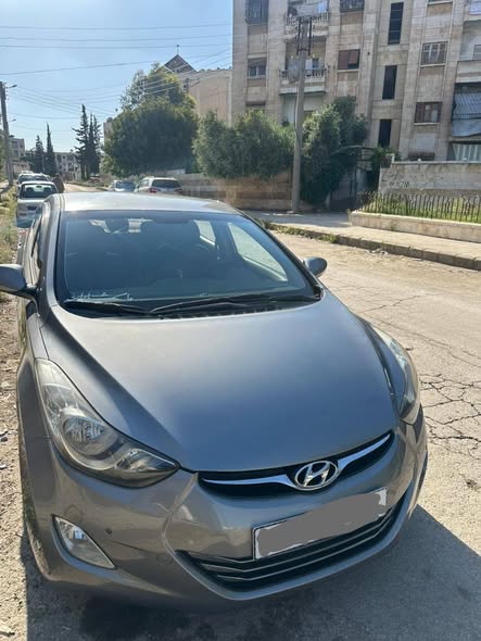 هيونداي افانتي 2013 - صورة 2
