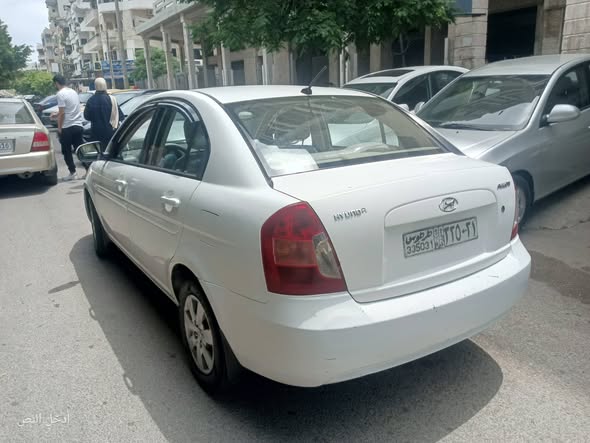 هيونداي اكسنت 2011 - صورة 5