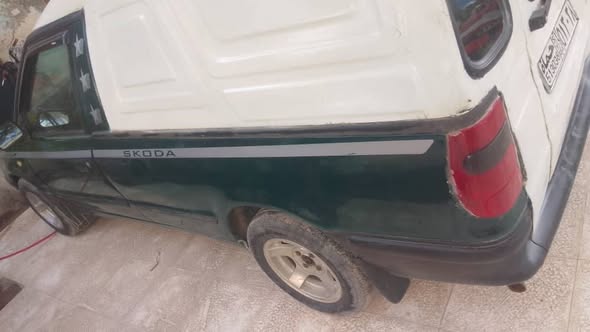 سكودا بيك أب 2000 - صورة 3