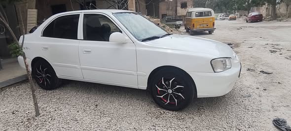 هونداي فيرنا 2011 - صورة 2