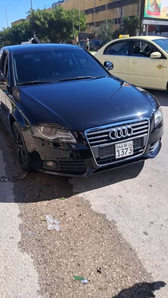 أودي A4 2010 - صورة 2