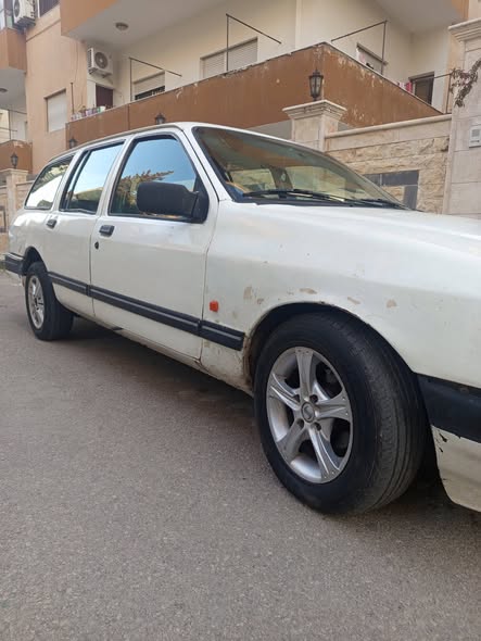 فورد سيرا 1993 - صورة 3