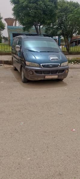 هيونداي H-1 2002 - صورة 2