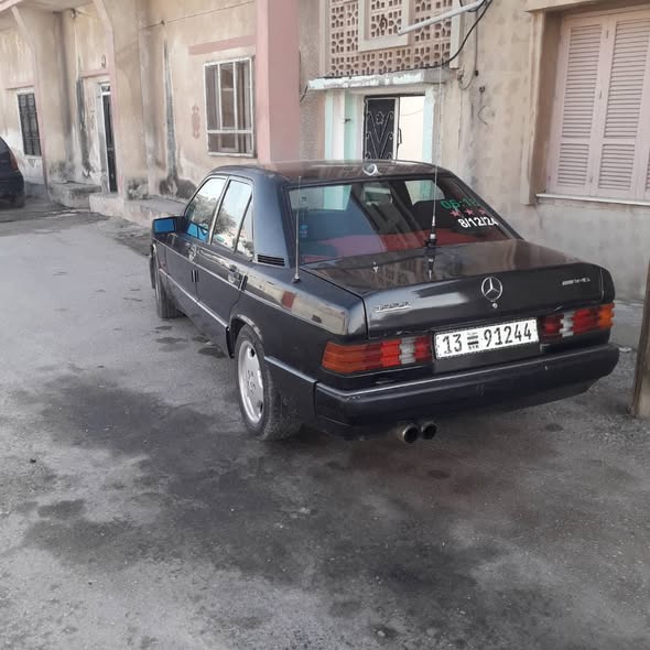 مرسيدس 190 1988 - صورة 2