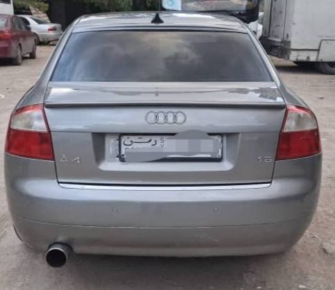 اودي A4 2002 - صورة 5