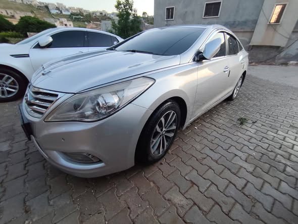 هيونداي أزيرا 2012 - صورة 4