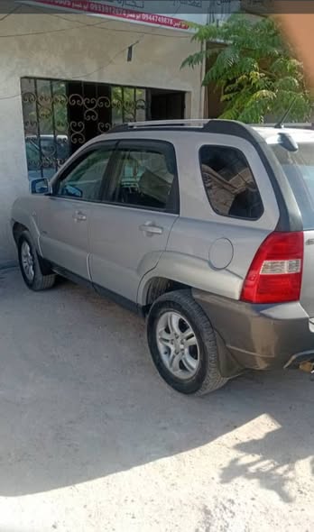 كيا سبورتاج 2005 - صورة 2