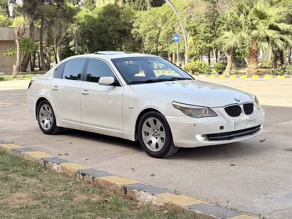 بي ام دبليو 520 2009 - صورة 3