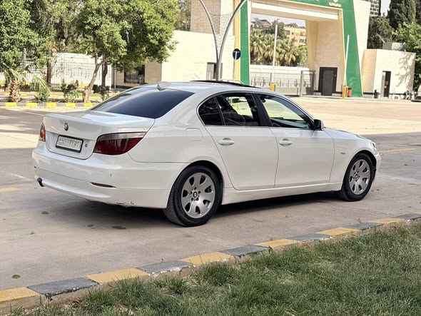 بي ام دبليو 520 2009 - صورة 4