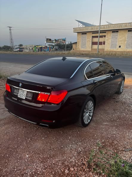 بي ام دبليو 740 2011 - صورة 3