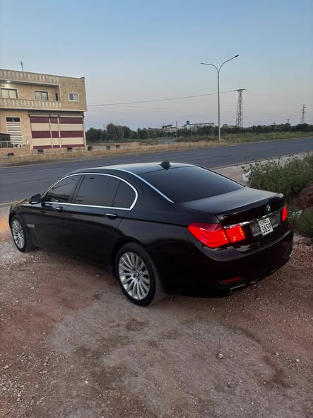 بي ام دبليو 740 2011 - صورة 4