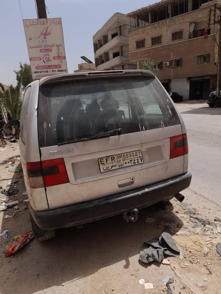 سيتروين ايفازيون 2002 - صورة 1