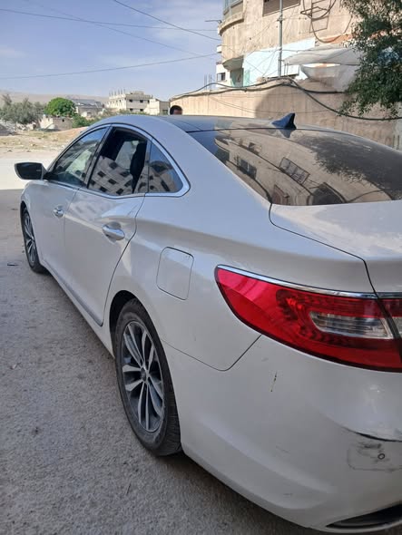 هيونداي أزيرا 2012 - صورة 5