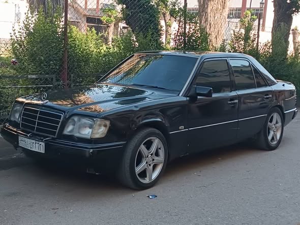 مرسيدس شبح 1993 - صورة 1