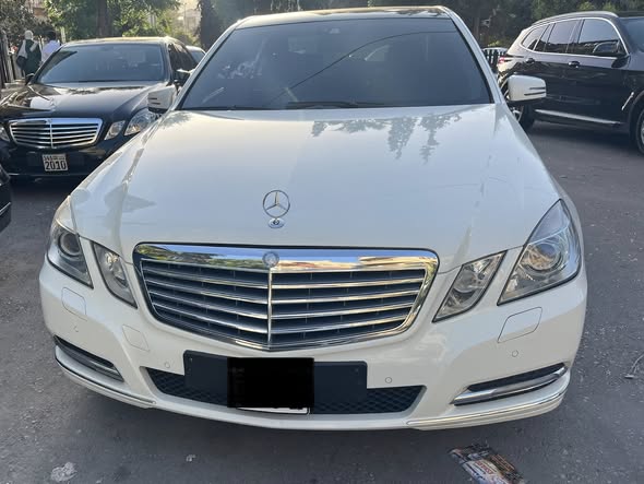 ميرسيدس E350 2012 - صورة 1