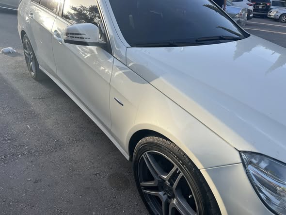ميرسيدس E350 2012 - صورة 2