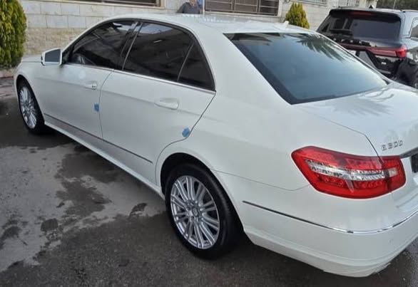 مرسيدس E300 2011 - صورة 2