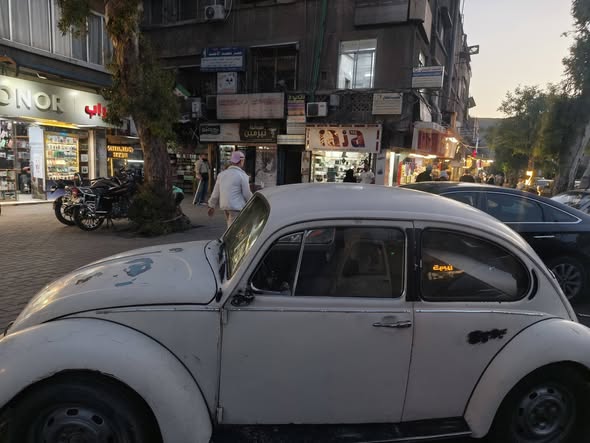 فولكس فاغن بيتل 1976 - صورة 4
