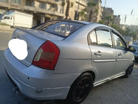 هيونداي فيرنا 2008 - صورة 3
