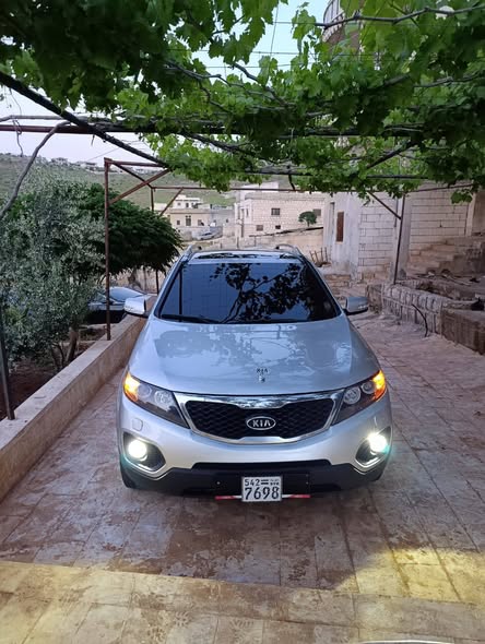 كيا سورينتو 2010 - صورة 1