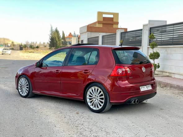 فولكس فاجن جولف GTI 2006 - صورة 3