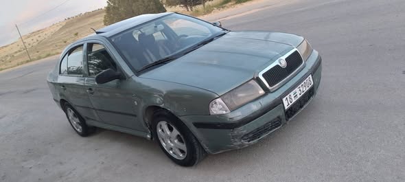 سكودا اوكتافيا 2003 - صورة 2