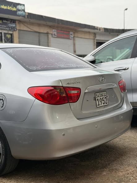 هيونداي افانتي 2010 - صورة 5