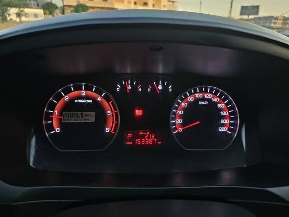 سانغ يونك كوراندو 2015 - صورة 4