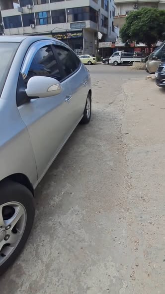 هونداي افانتي 2010 - صورة 2