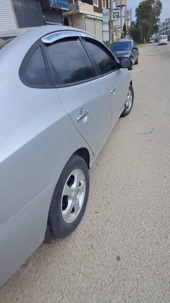 هونداي افانتي 2010 - صورة 5
