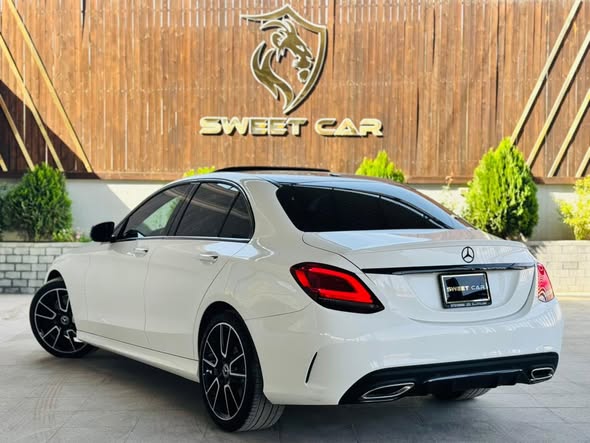 مرسيدس C300 2021 - صورة 4