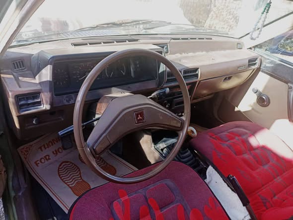 ميتسوبيشي لانسر 1983 - صورة 3